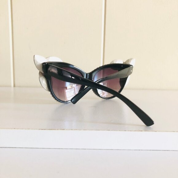 Retro Cat Eye Sunglasses Swarovski Crystal Embellished